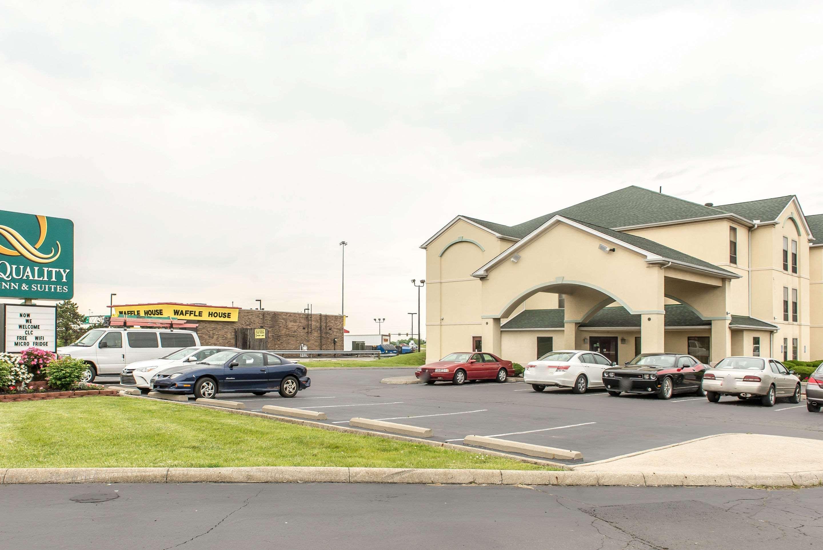 Quality Inn & Suites Columbus Exterior photo